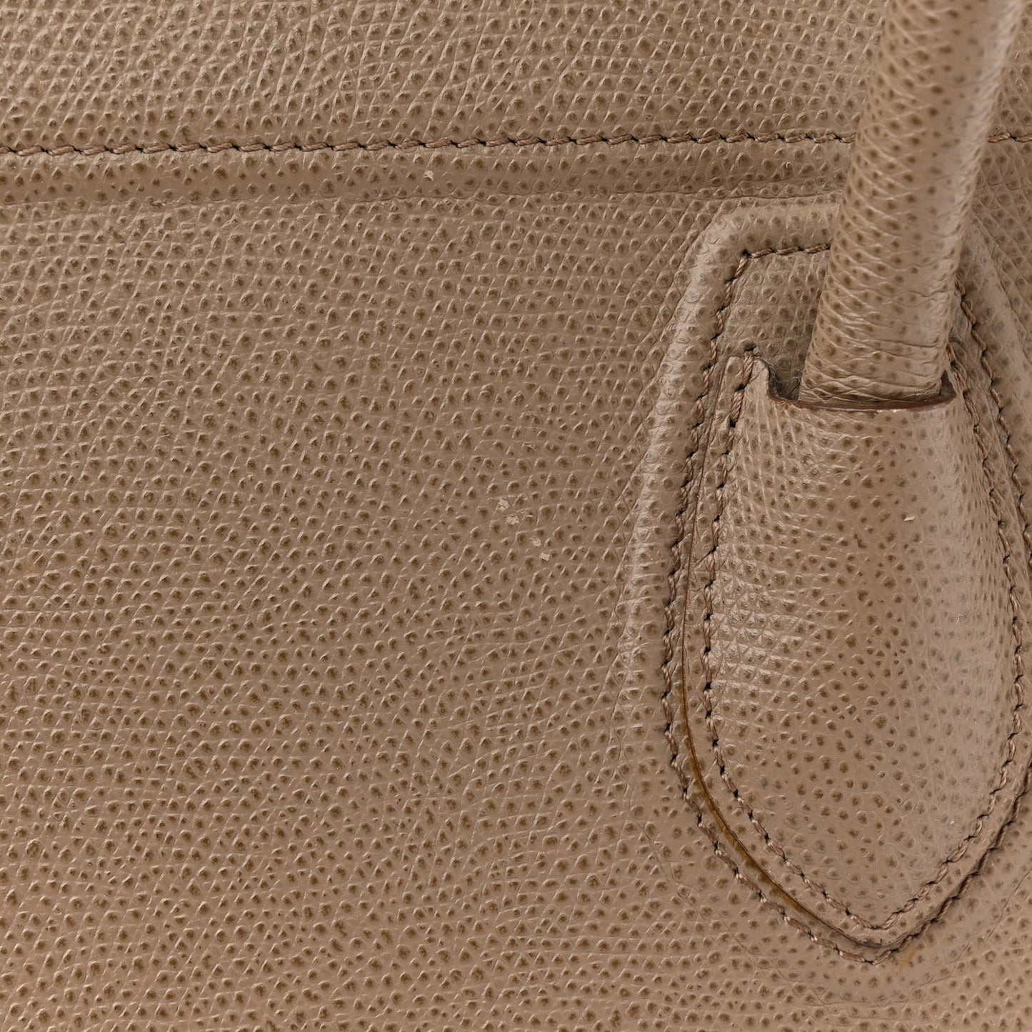 Grained Calfskin Medium Phantom Luggage Taupe