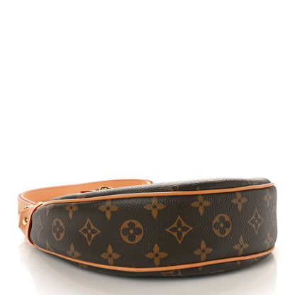 Louis Vuitton Monogram Loop 4 of 9