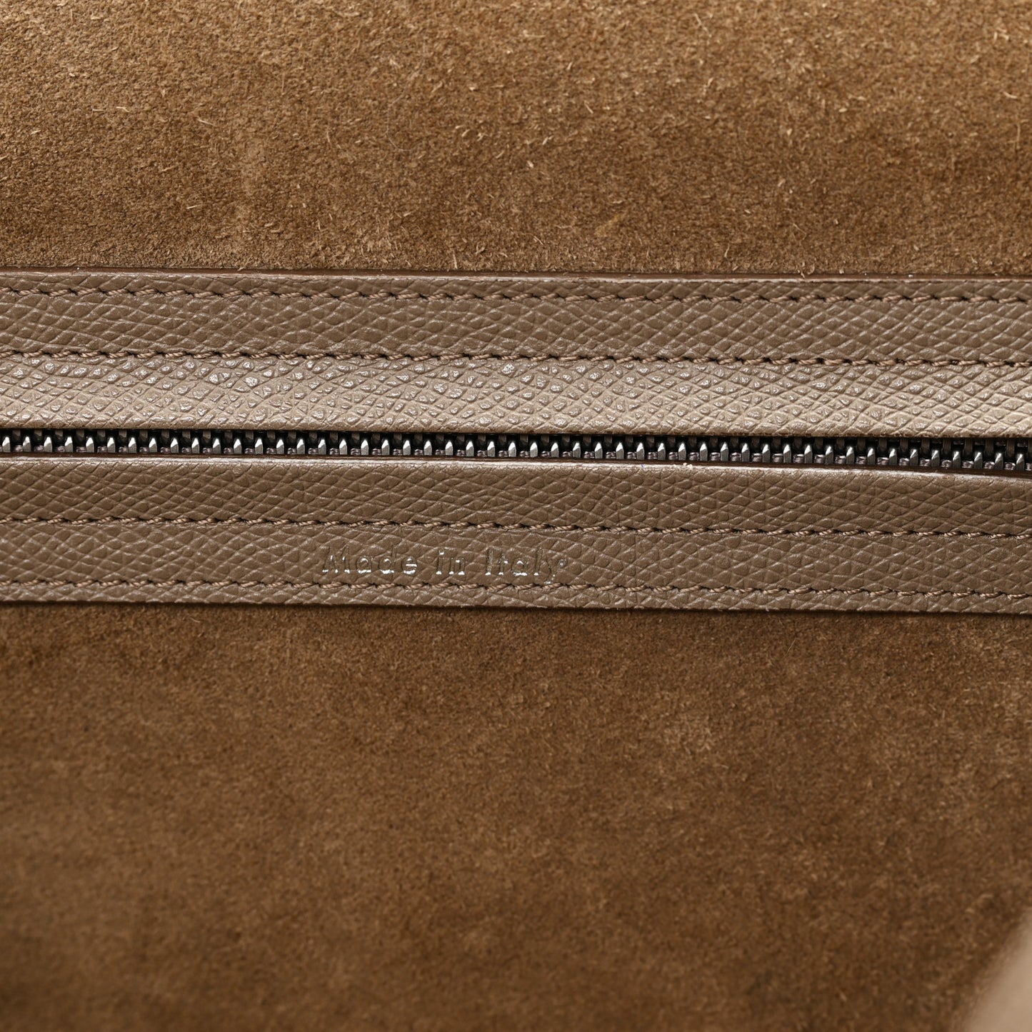 Baby Grained Calfskin Medium Phantom Luggage Taupe