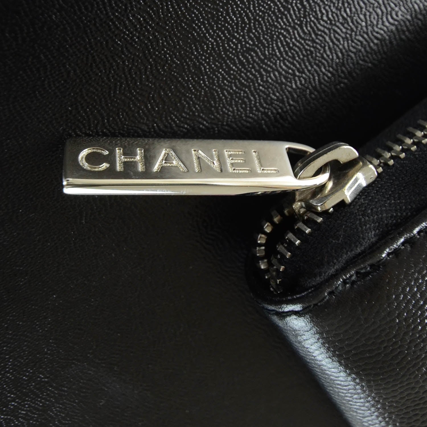 Chanel Caviar Zip Around Wallet Black 7 of 8