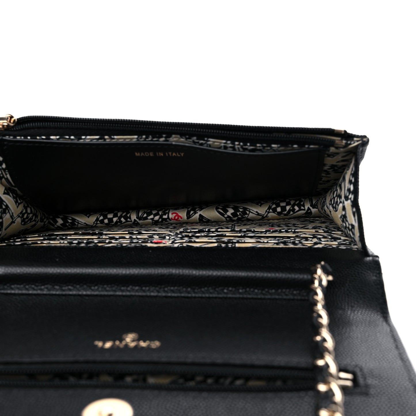 Caviar Quilted Striated CC Wallet On Chain WOC Black