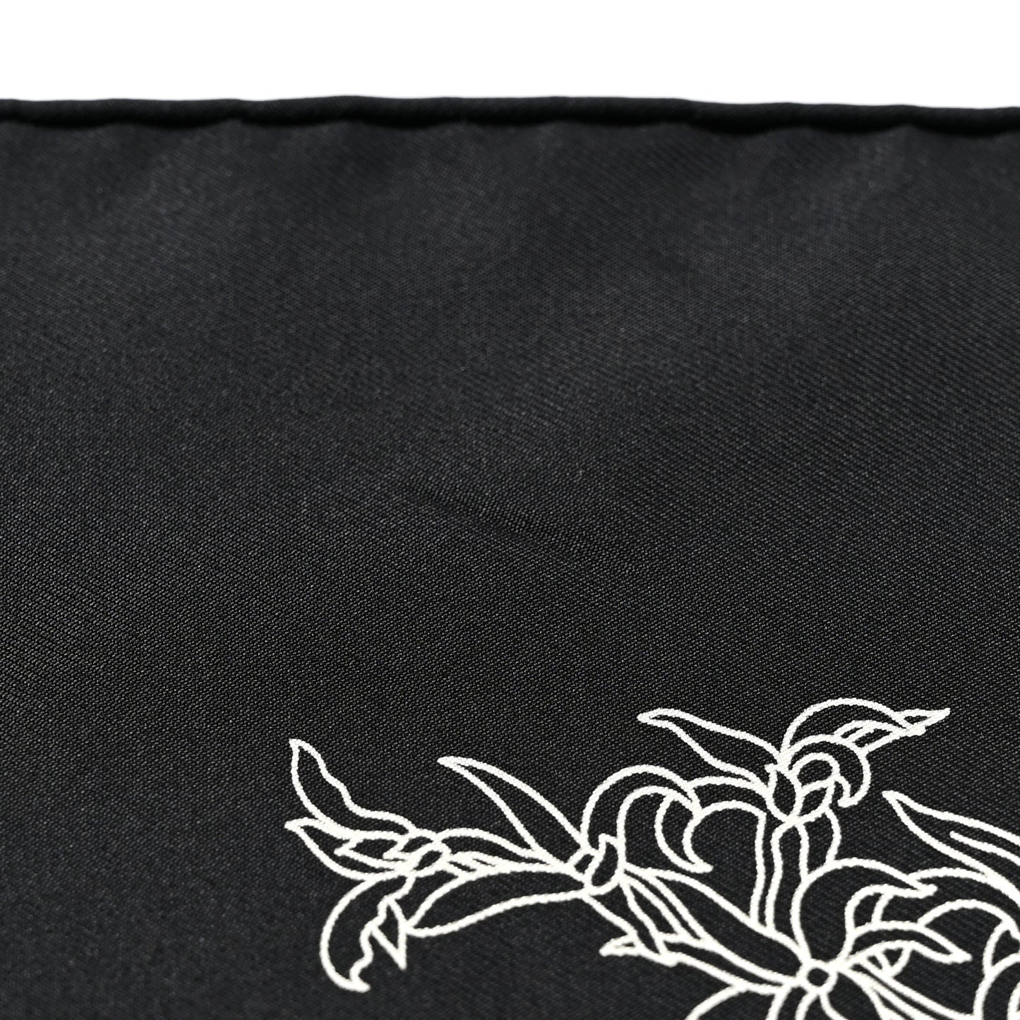 Silk Robe Legere Scarf 90 Black White