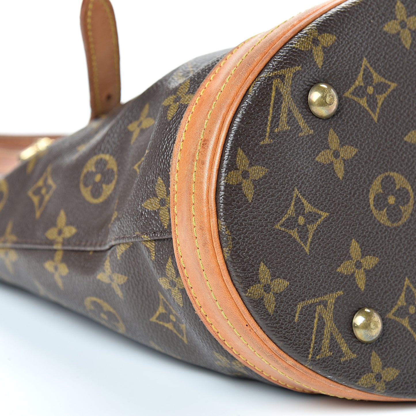 Monogram Petit Bucket 23