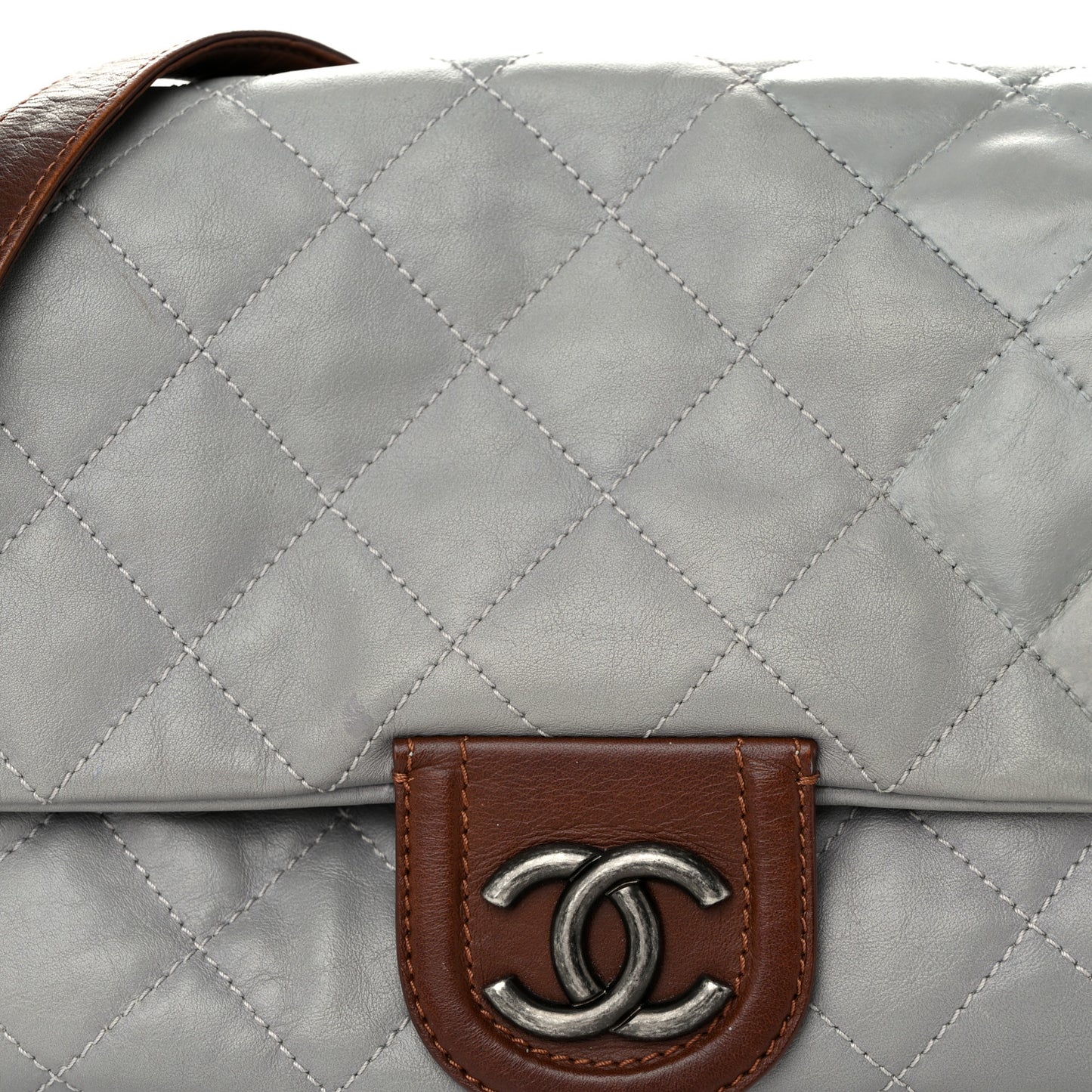 Calfskin Large Country Chic Flap Grey