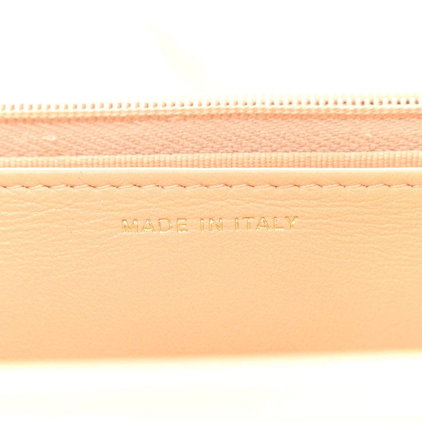 Caviar Quilted Wallet On Chain WOC Beige
