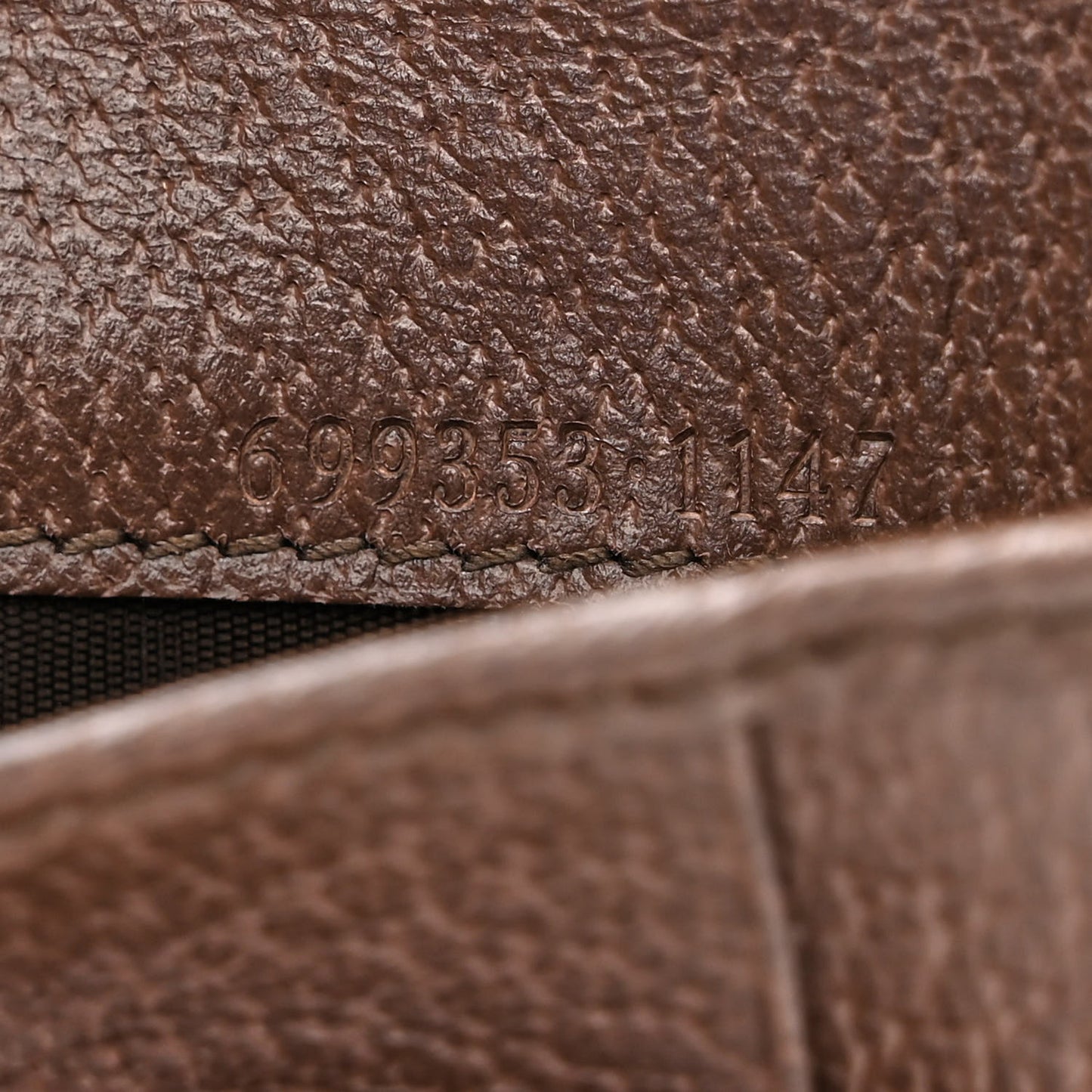 GG Supreme Monogram Textured Dollar Calfskin Web Ophidia Overlay Zip Around Card Case Wallet Beige Ebony New Acero