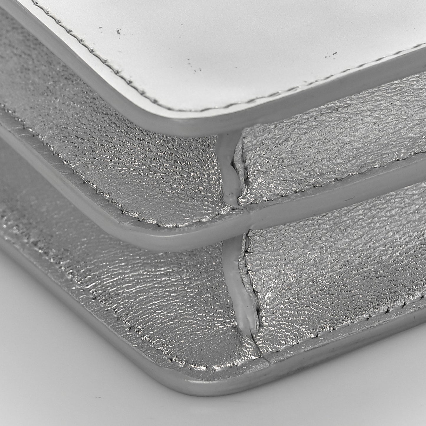 Metallic Patent Crossbody CC Phone Holder Silver