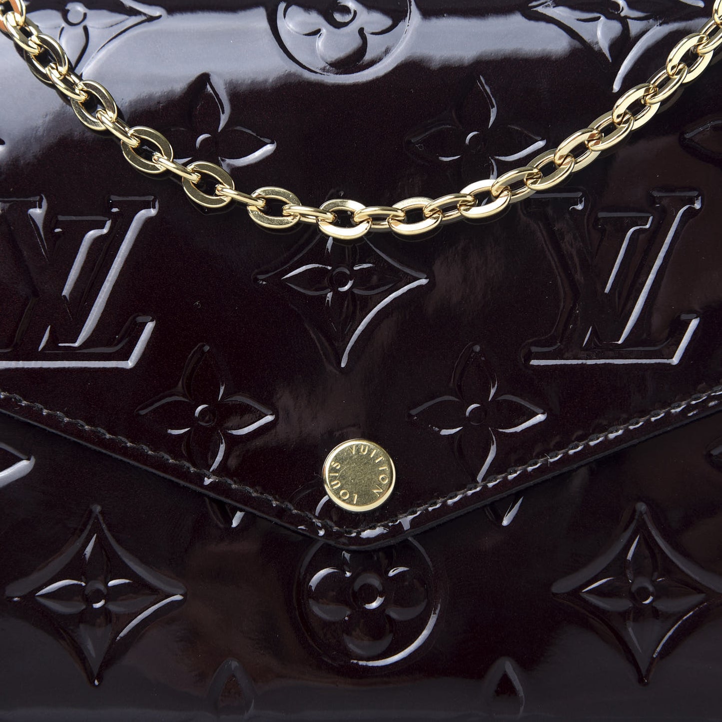 Vernis Pochette Felicie Chain Wallet Amarante