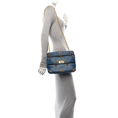 Valentino Garavani Denim Large Roman Stud Shoulder Bag Light Denim Selleria 2 of 9