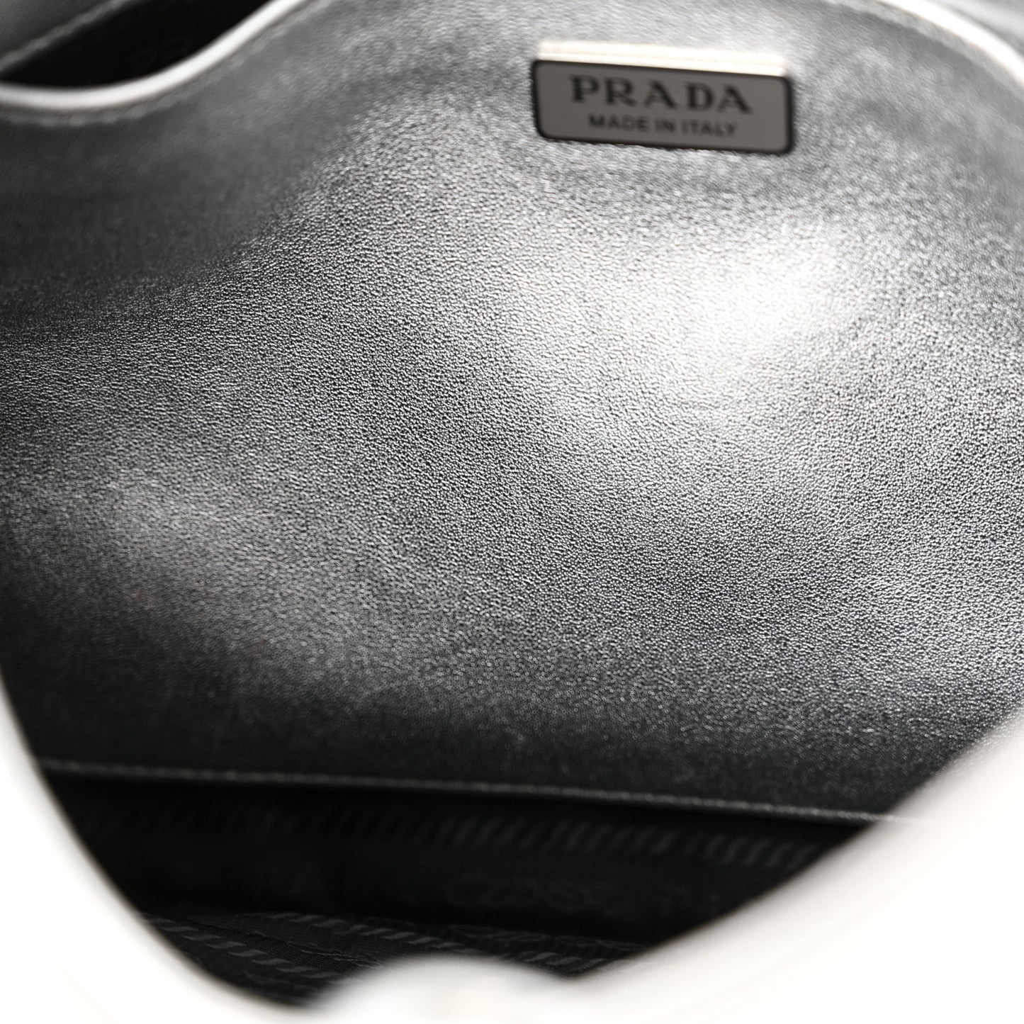 Spazzolato Cleo Shoulder Bag Argento