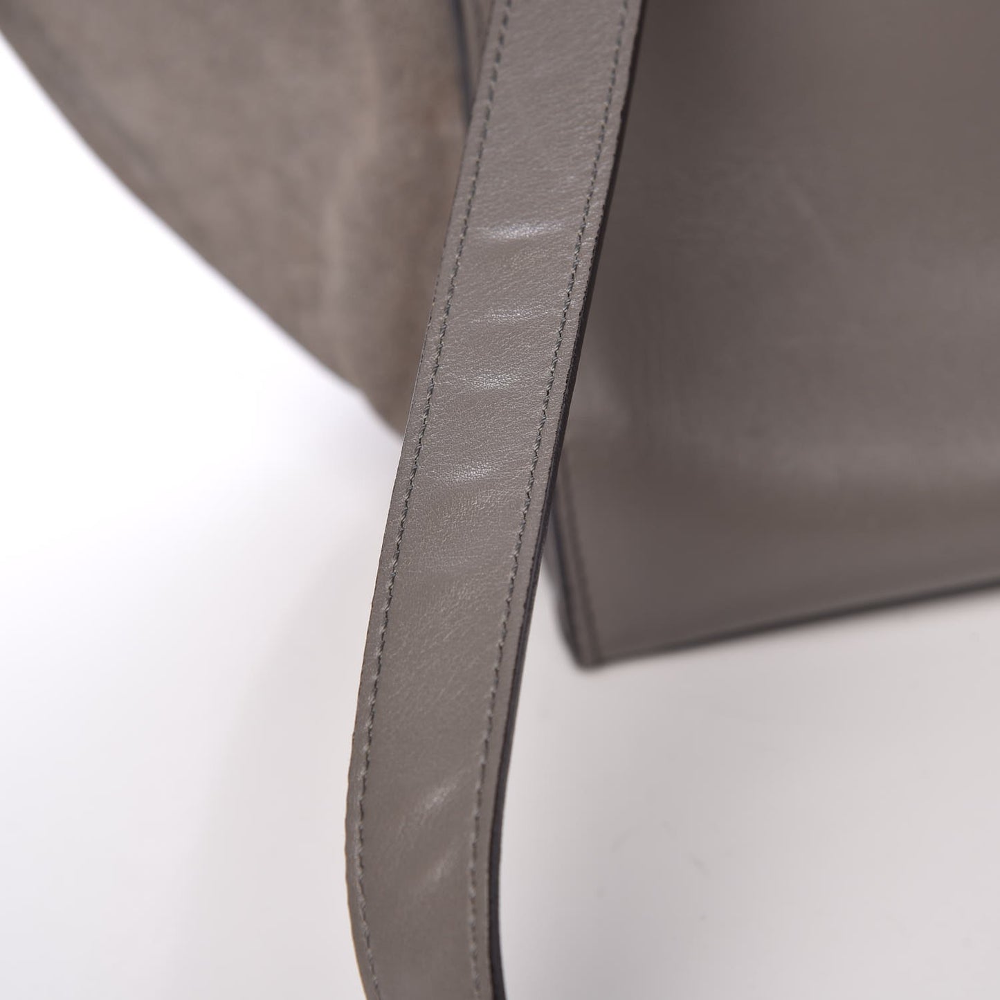 Crocodile Embossed Nubuck Medium Trapeze Grey