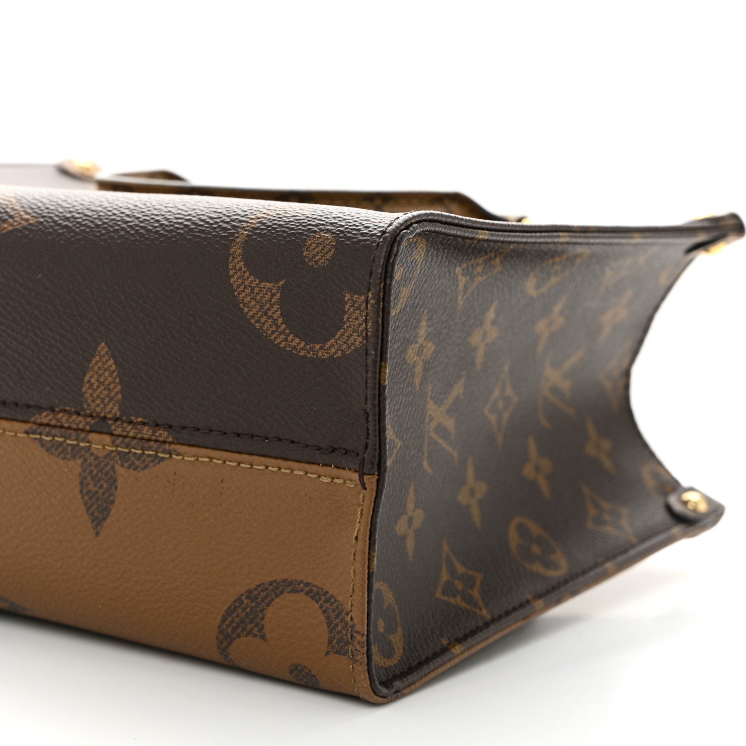 Louis Vuitton Reverse Monogram Giant Onthego PM 9 of 9