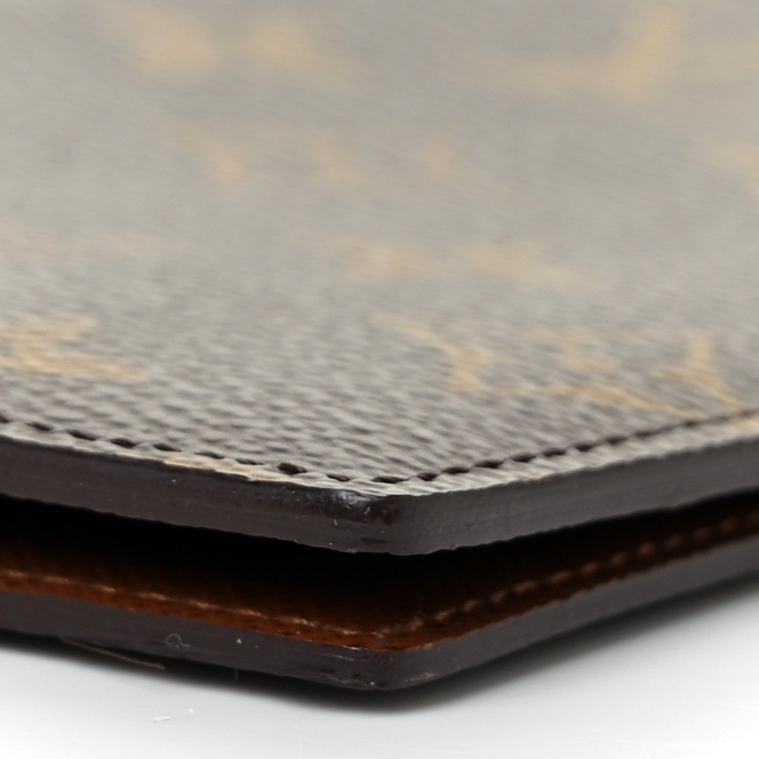 Louis Vuitton Monogram Passport Cover 8 of 8