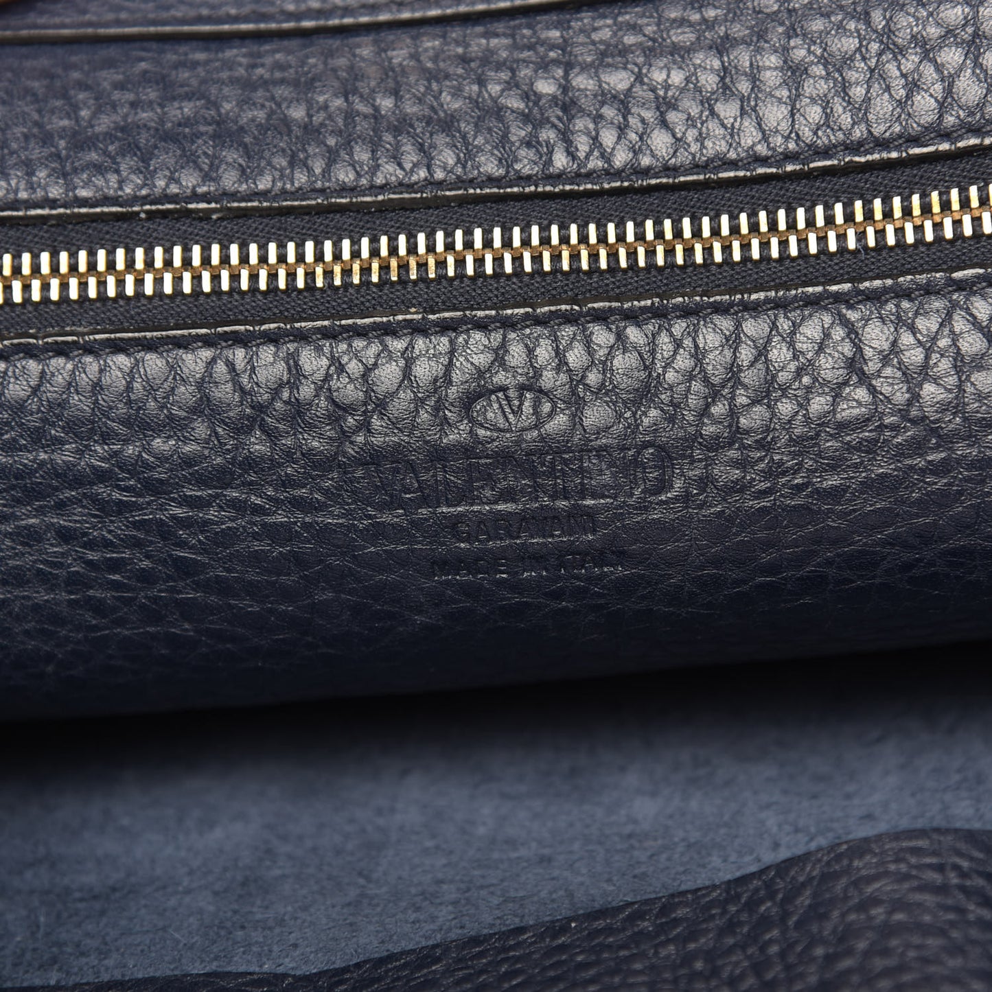 Pebbled Calfskin Large Rockstud Flip-Lock Messenger Bag Marine