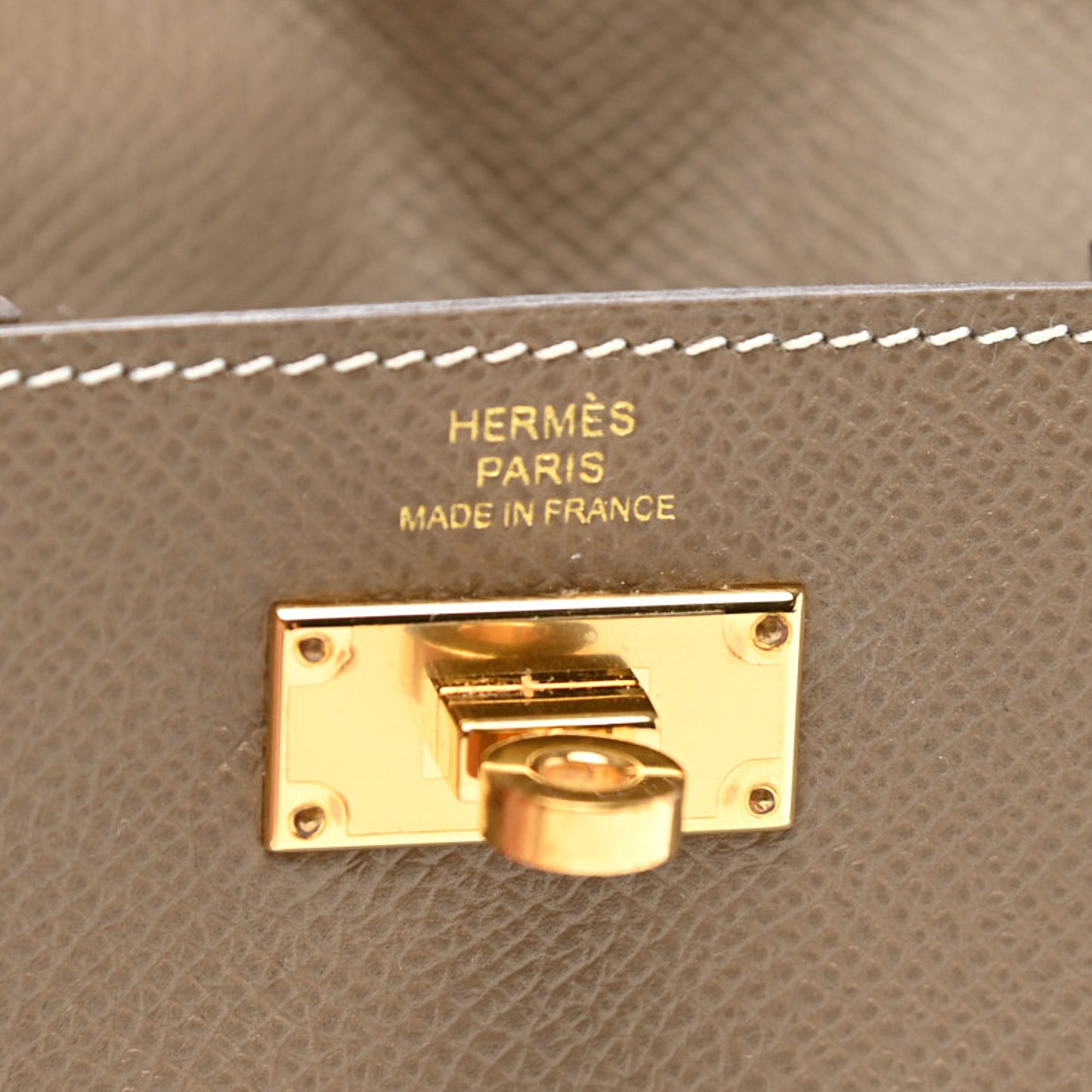 Epsom Kelly Pocket Compact Wallet Etoupe
