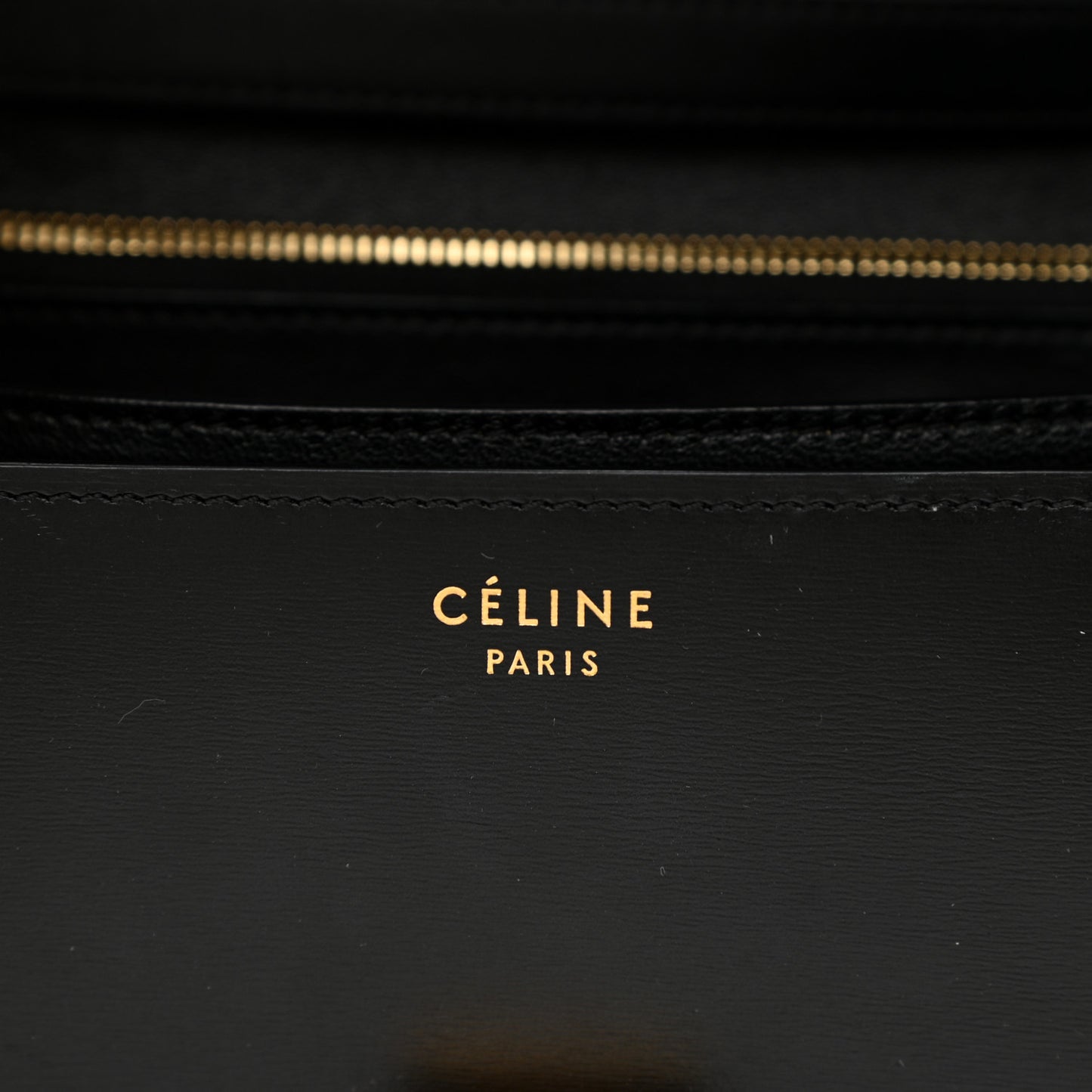 Box Calfskin Medium Classic Box Flap Bag Black
