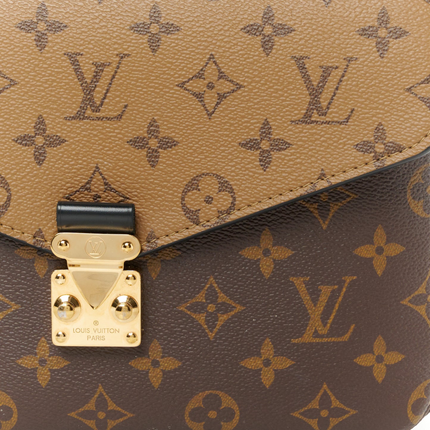 Reverse Monogram Pochette Metis