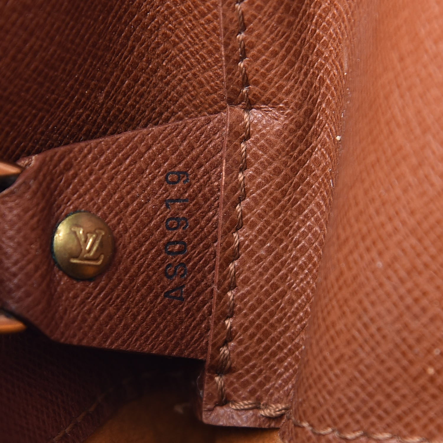 Louis Vuitton Monogram Musette GM 7 of 18