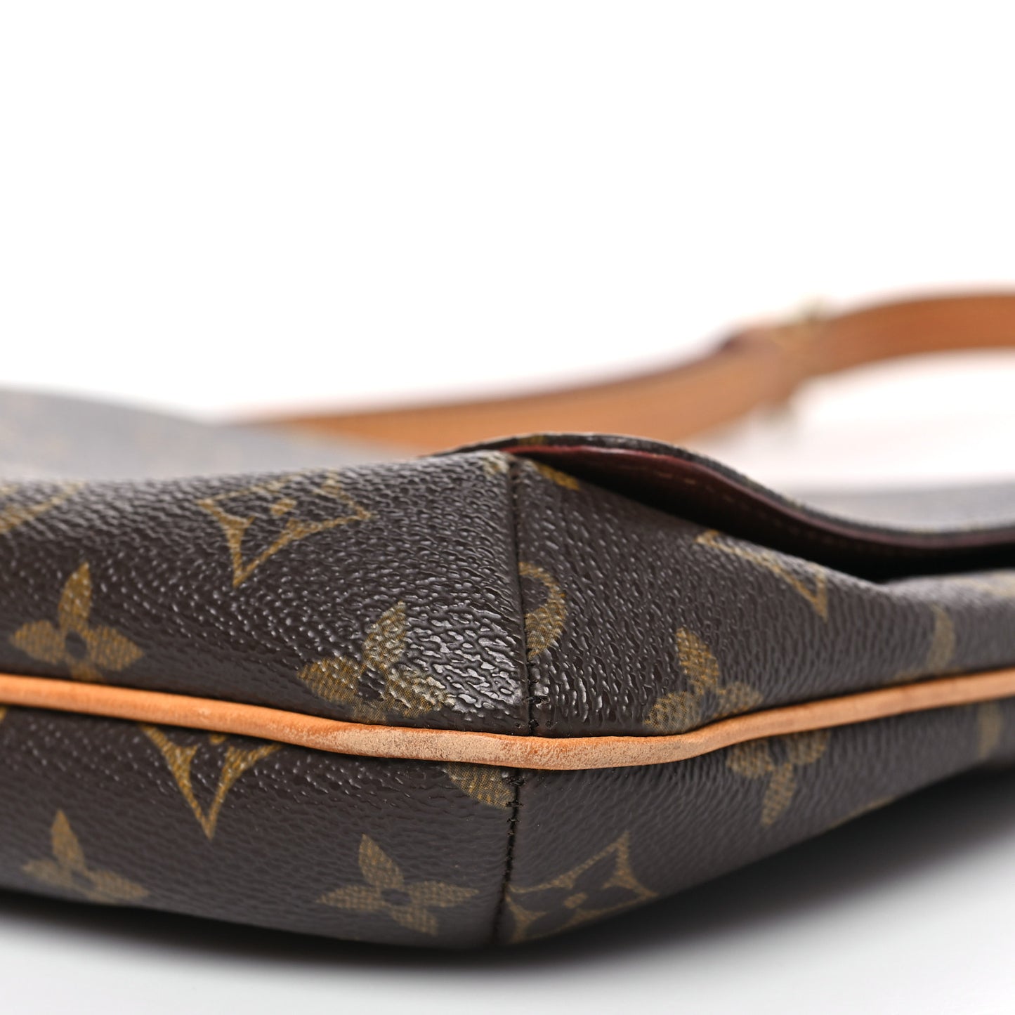 Monogram Musette Tango
