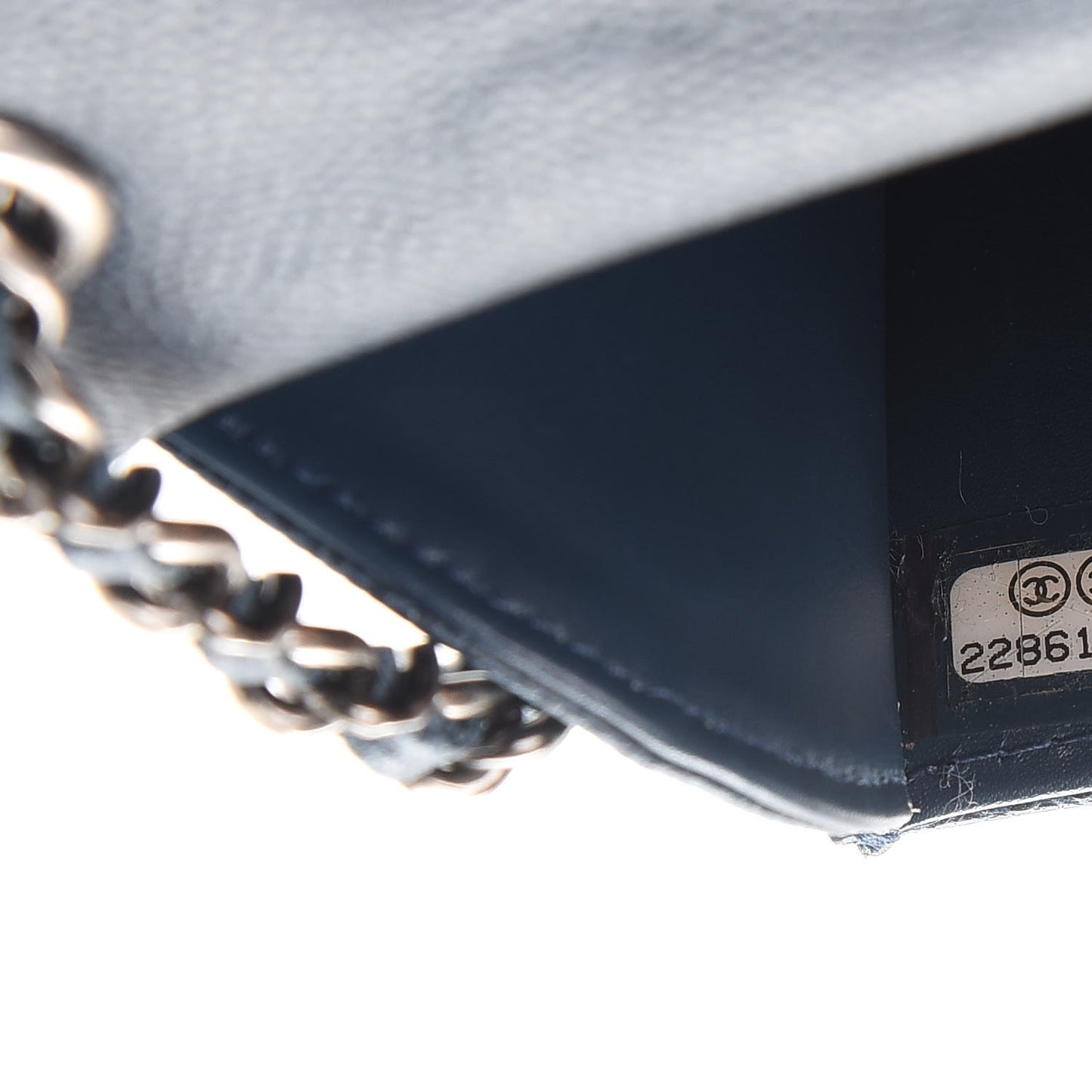 Caviar Quilted Extra Mini Wallet On Chain WOC Blue
