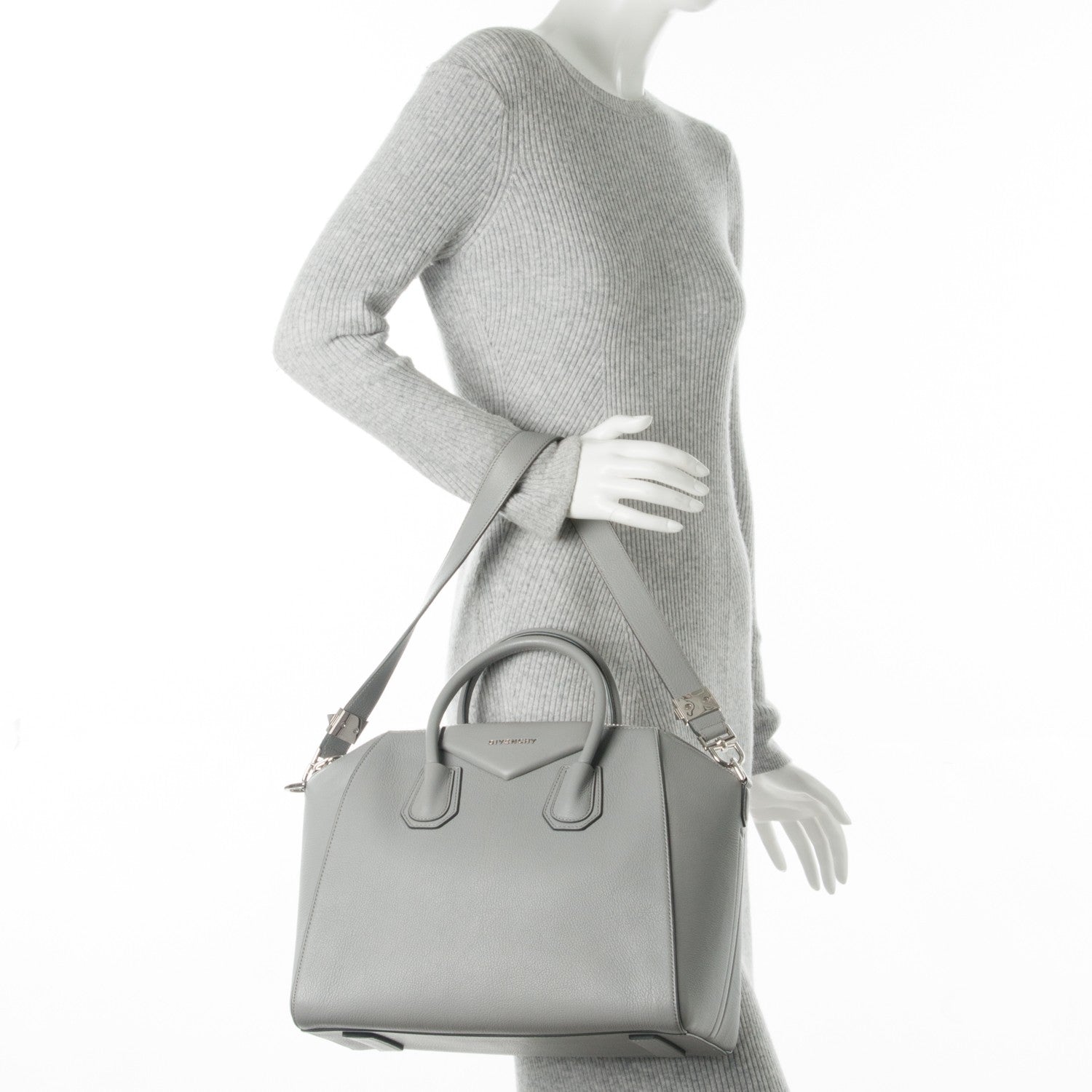 Givenchy Sugar Goatskin Medium Antigona Pearl Grey 2 of 7