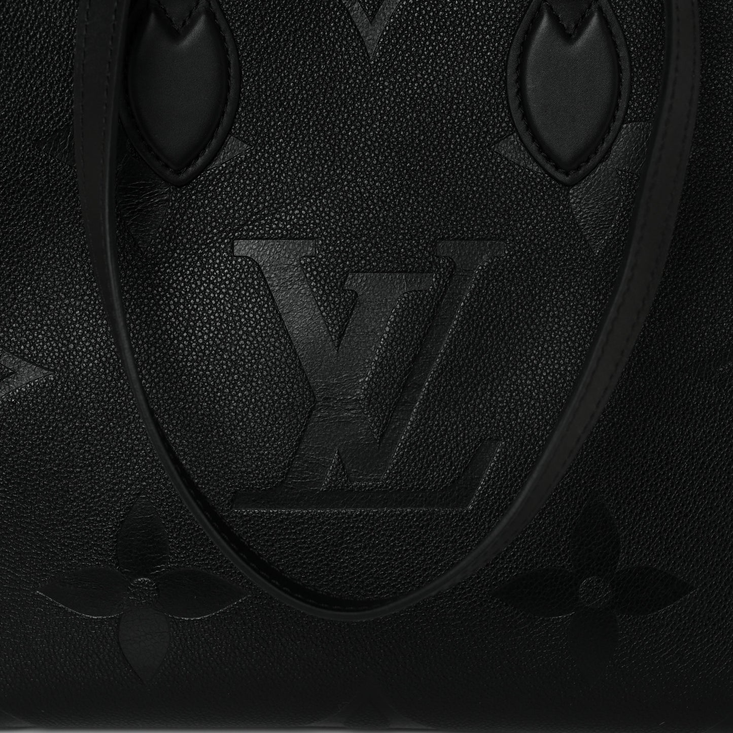 Empreinte Monogram Giant Onthego MM Black