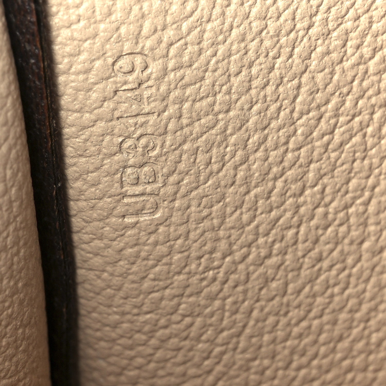 Louis Vuitton Monogram Toiletry Pouch 19 6 of 9