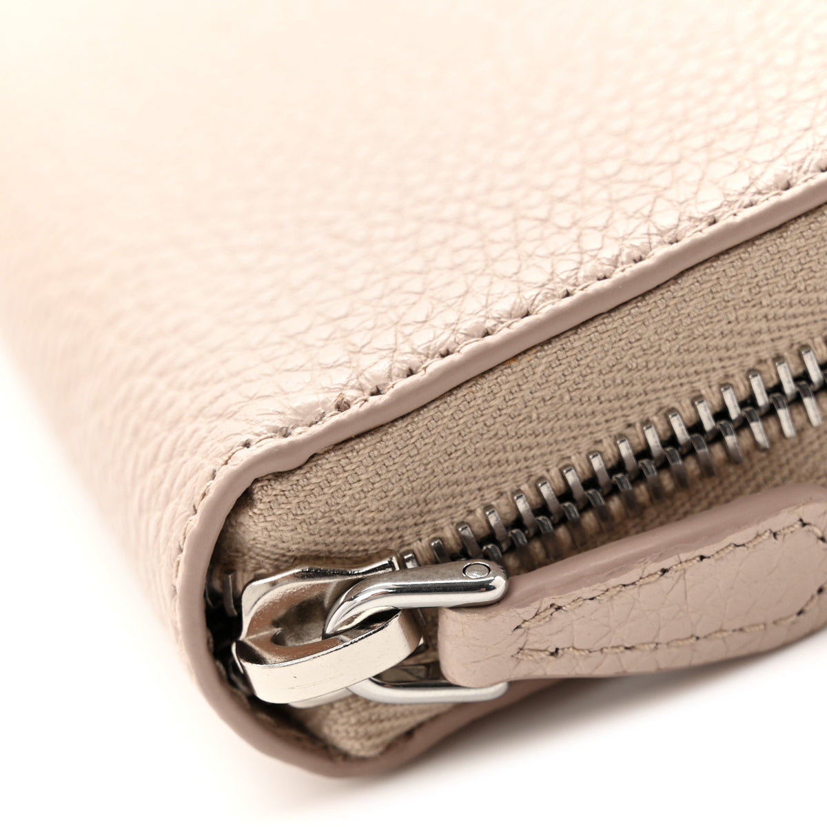 Vitello Daino Triangle Zip Around Wallet Ninfea
