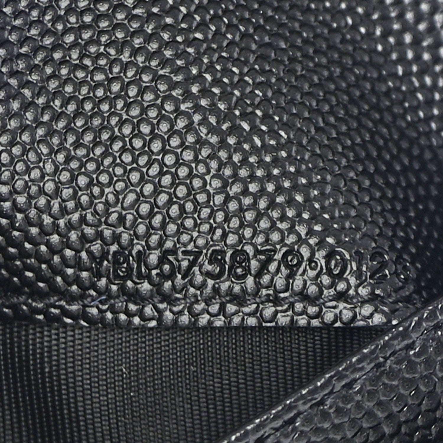 Saint Laurent Grain De Poudre Matelasse Chevron Monogram Zipped Card Case Black 8 of 11