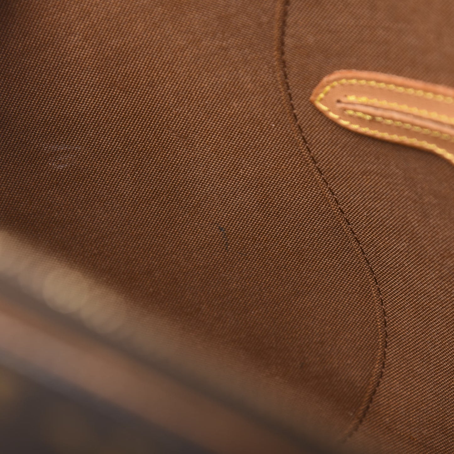 Monogram Ellipse MM