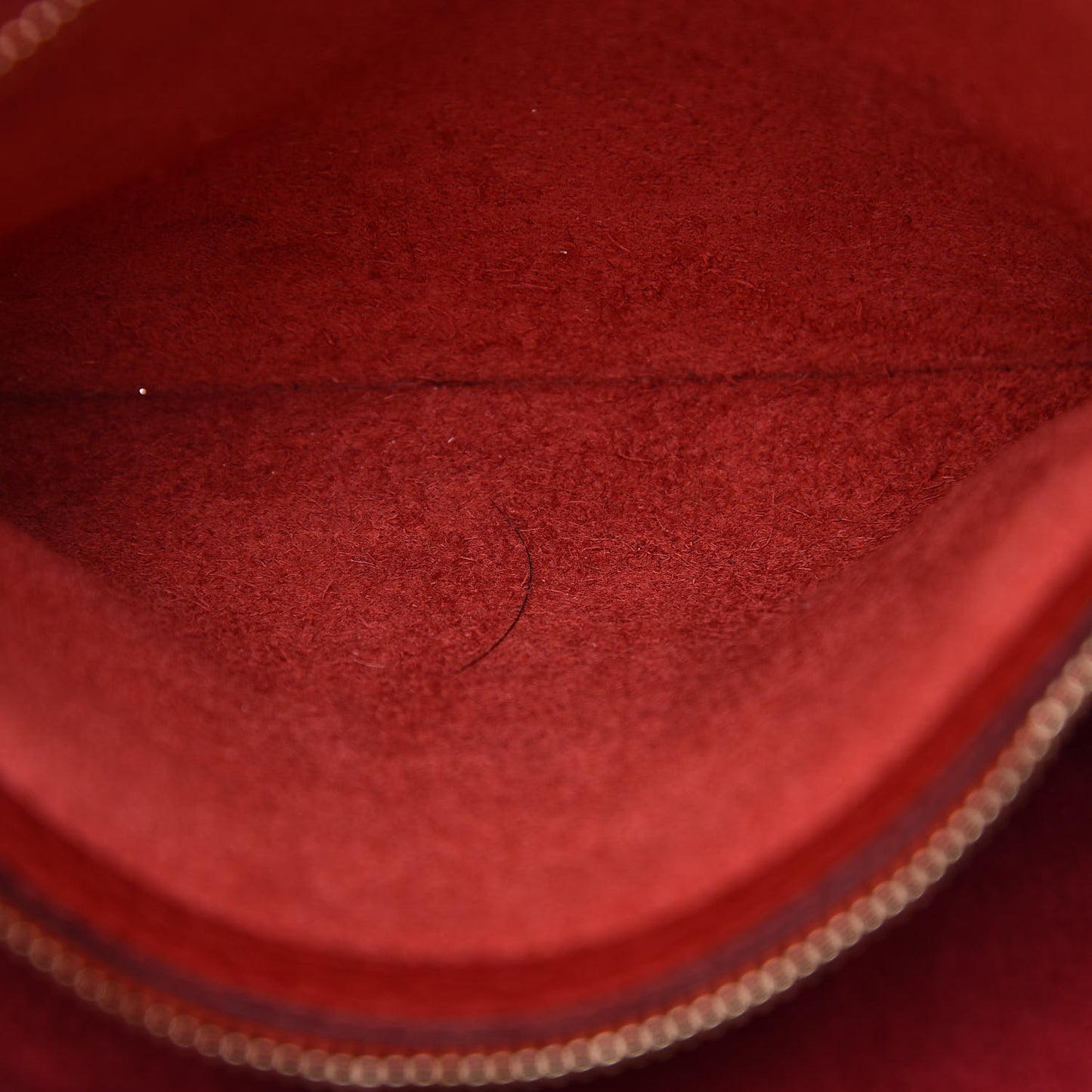 Pebbled Calfskin Medium Rockstud Tote Red