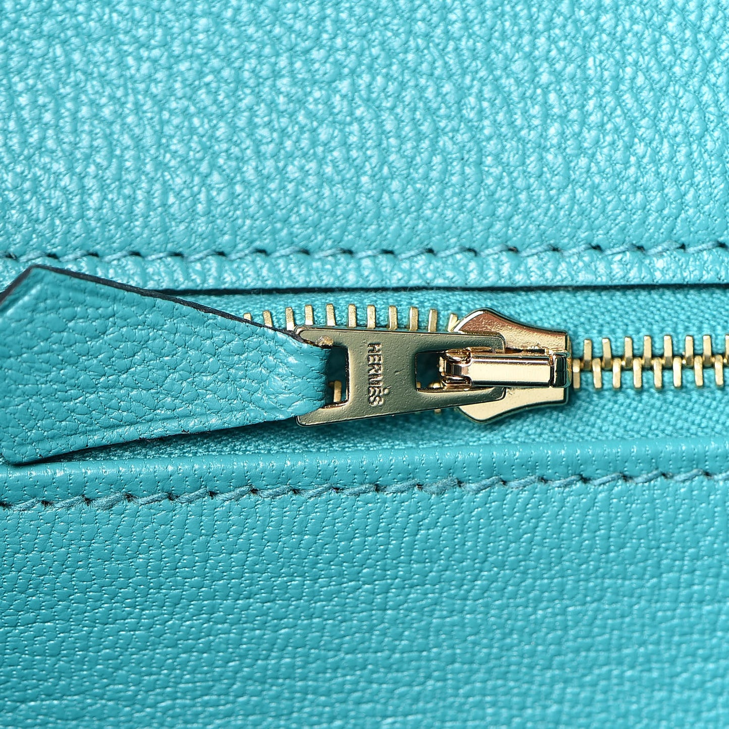 Chevre Mysore Bi-Color Horseshoe Birkin 30 Bleu Sapphire Paon