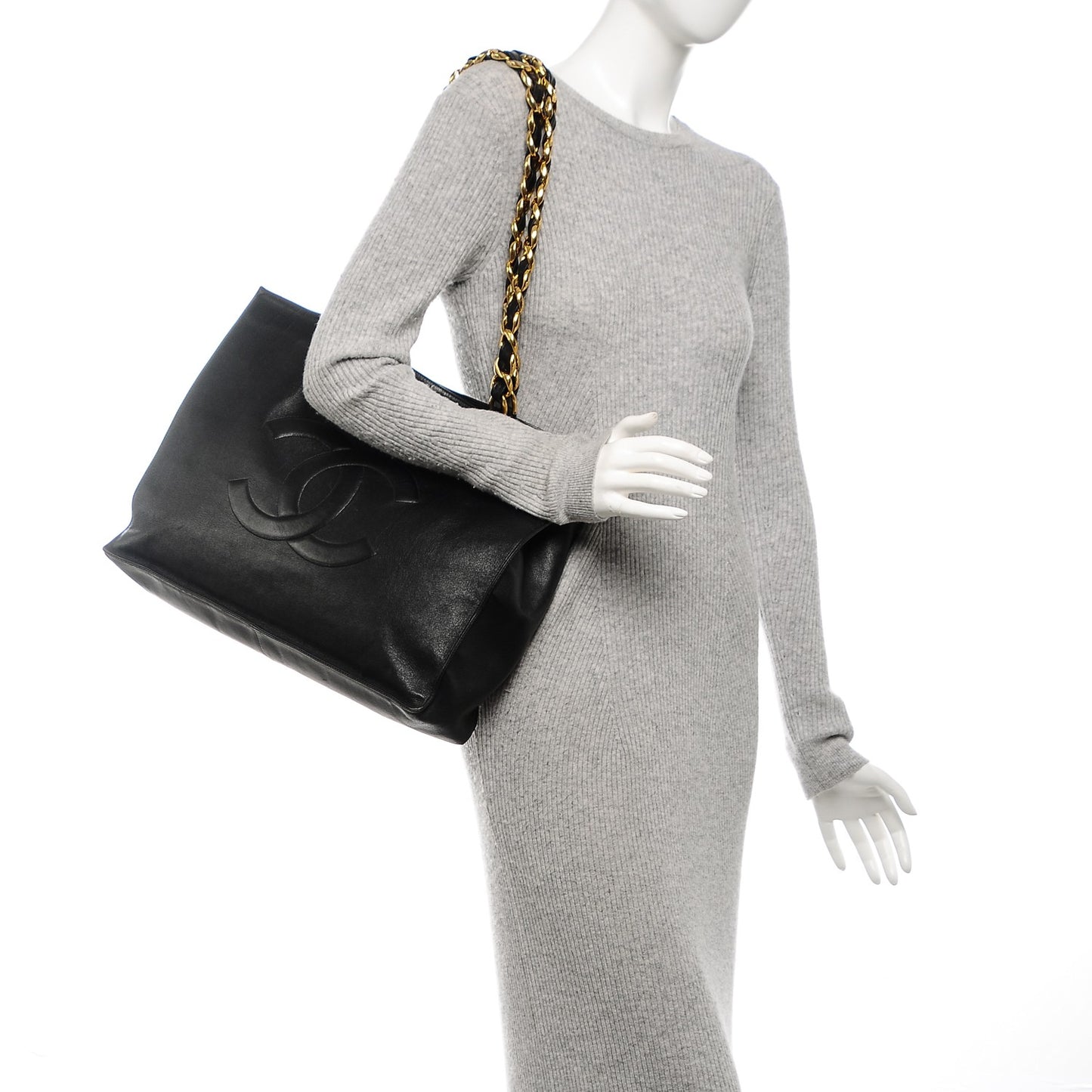 Lambskin Jumbo Shoulder Bag Black
