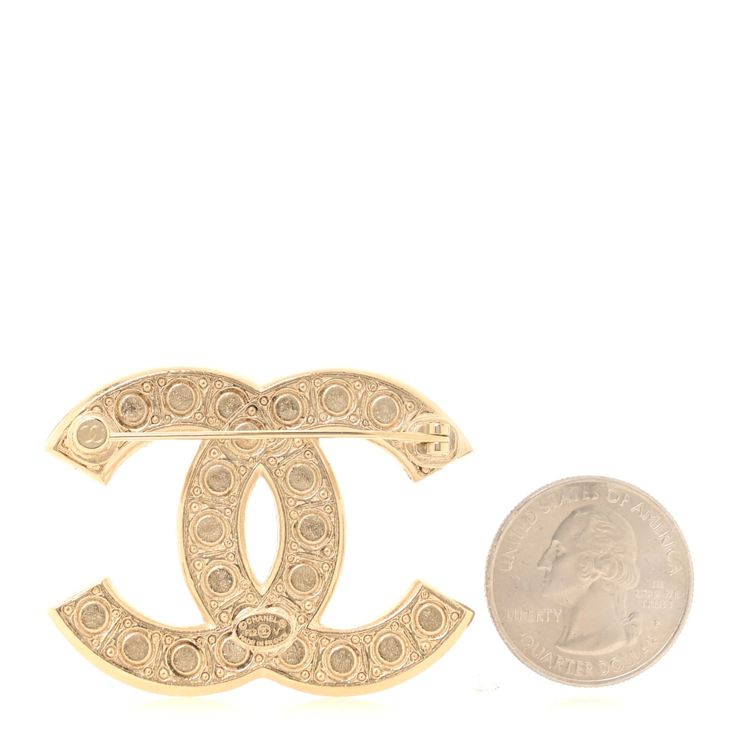 Metal Crystal Graduated Pearl CC Brooch Gold