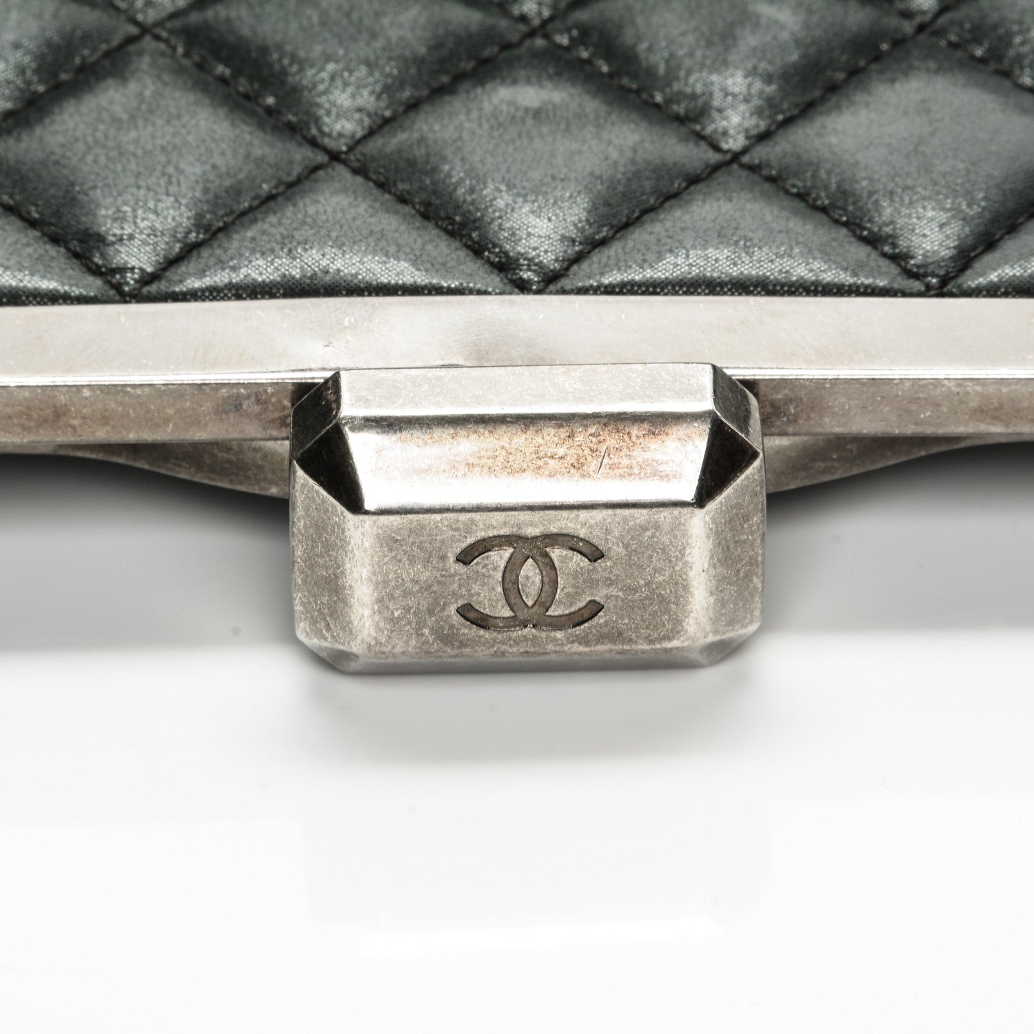 Chanel Iridescent Calfskin Chic Quilt Frame Tote Black 8 of 10