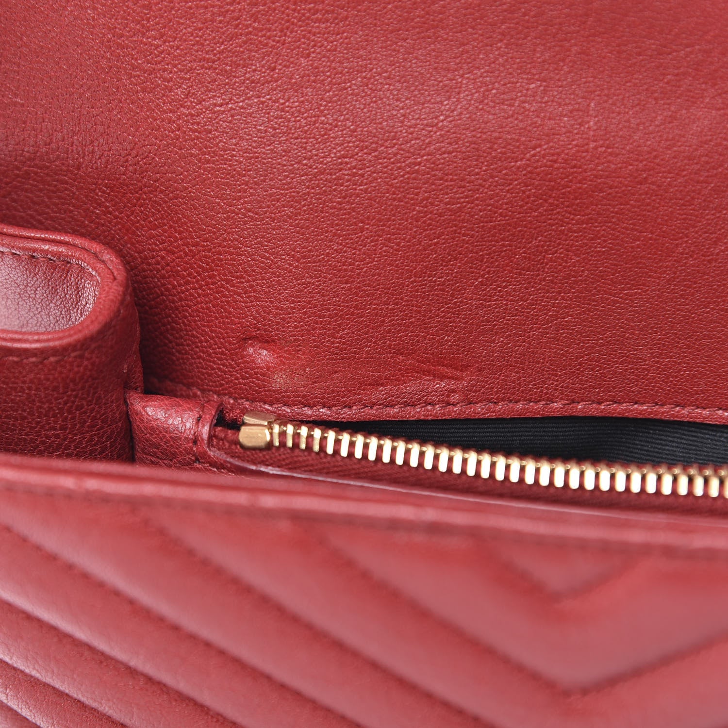 Saint Laurent Sheepskin Matelasse Chevron Monogram Medium College Bag Rouge 11 of 13