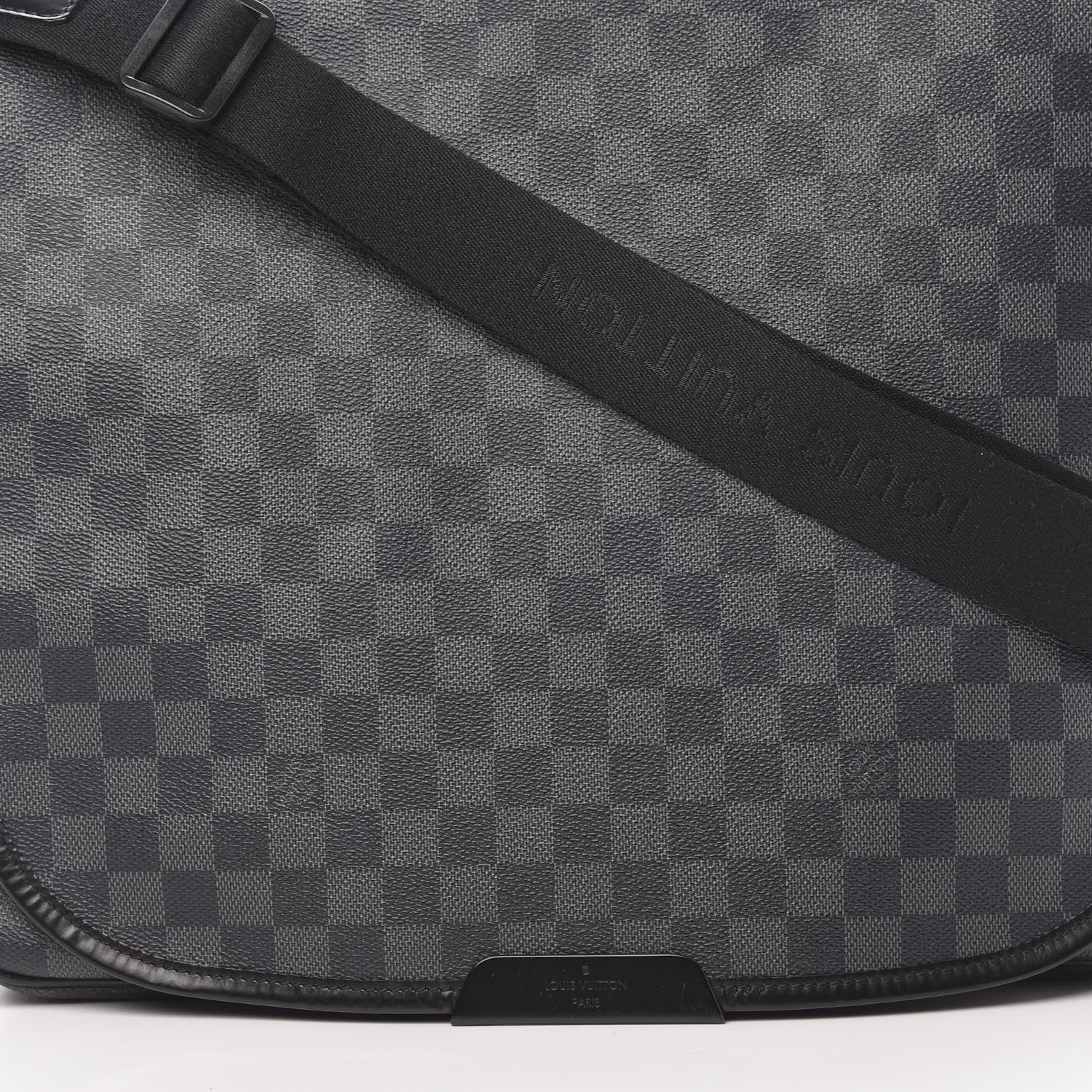 Louis Vuitton Damier Graphite Daniel GM 7 of 11