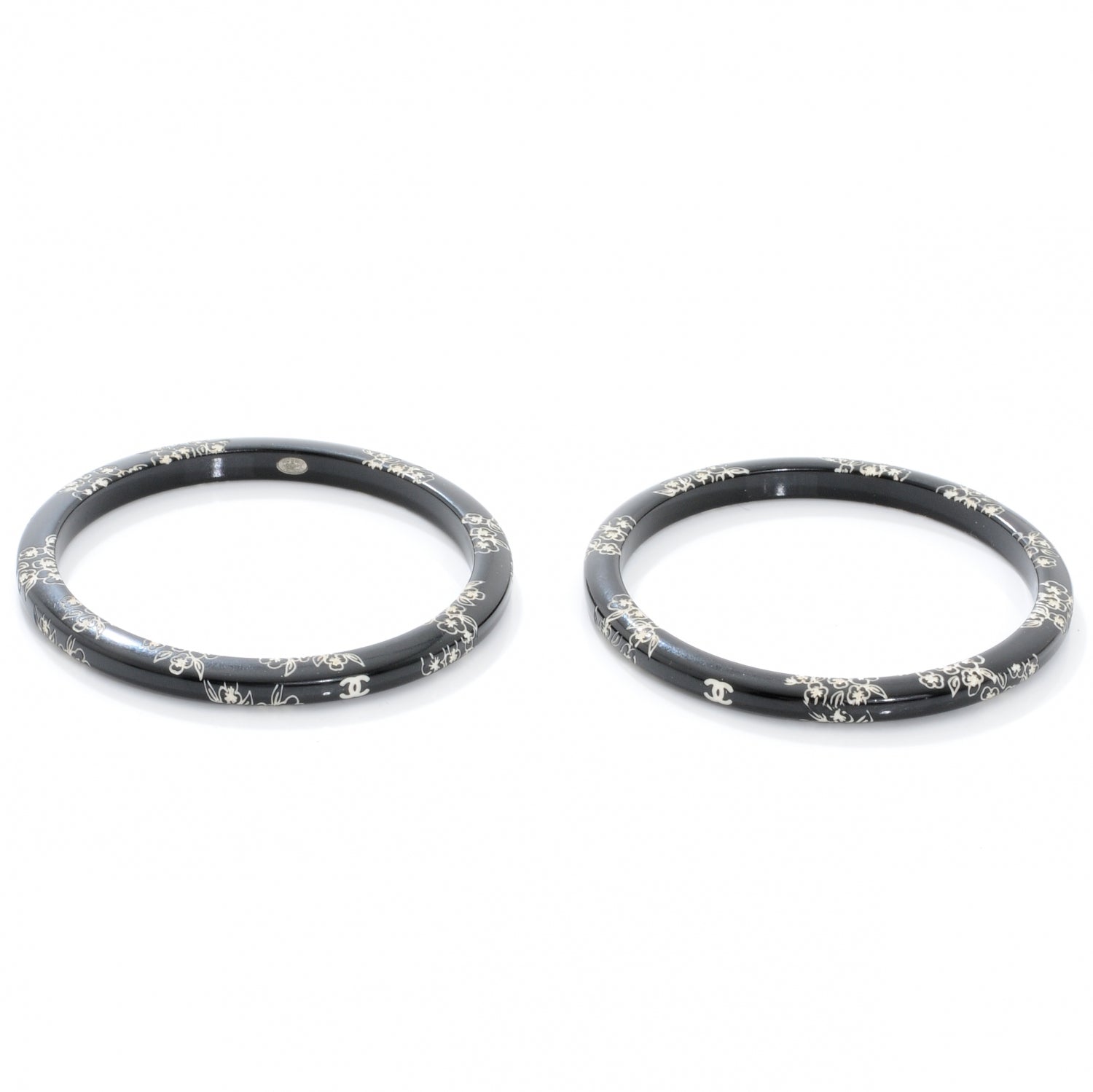 Chanel CC Camellia Engraved Bangle Set 2 5 of 6