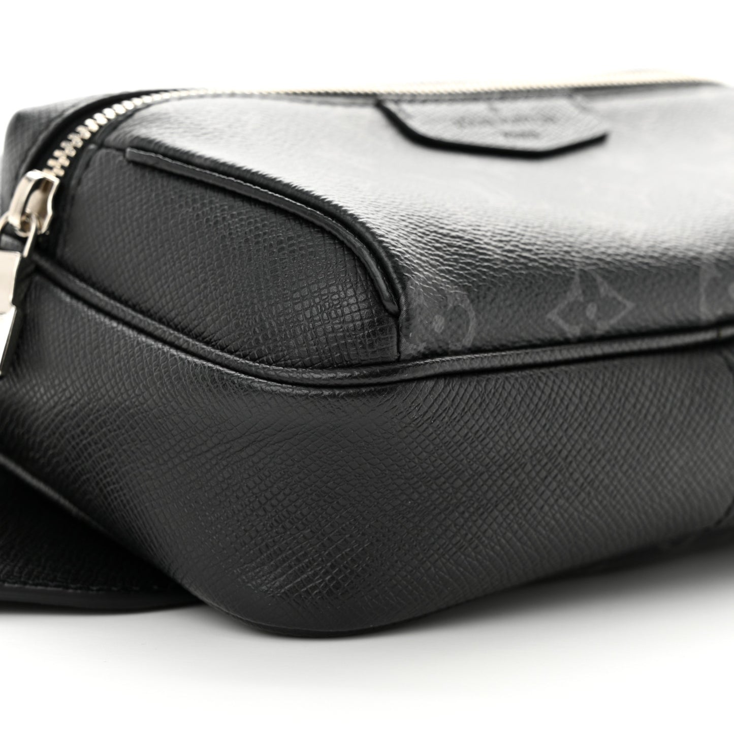 LOUIS VUITTON Taiga Monogram Outdoor Bumbag Black
