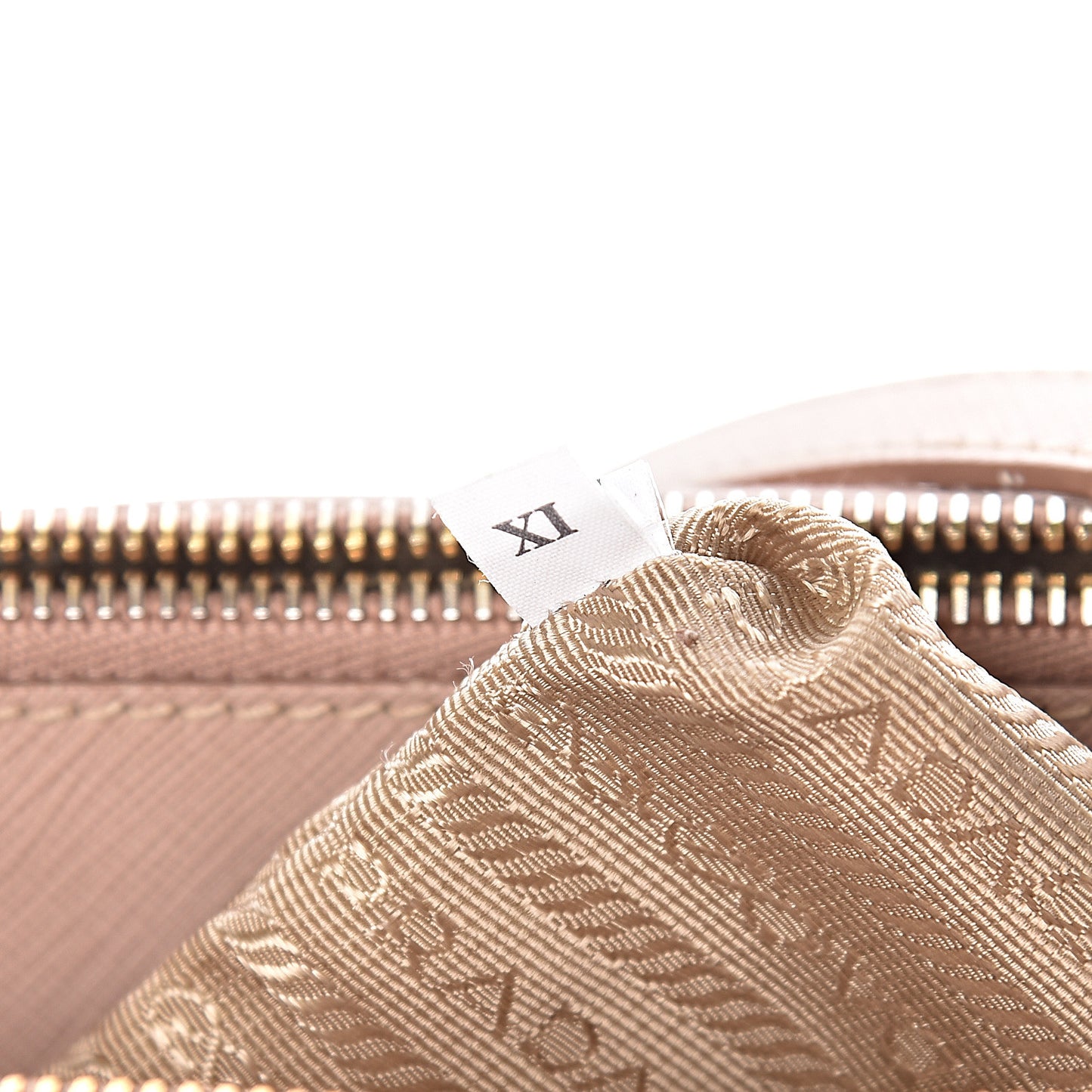 Saffiano Small Galleria Double Zip Tote Cammeo