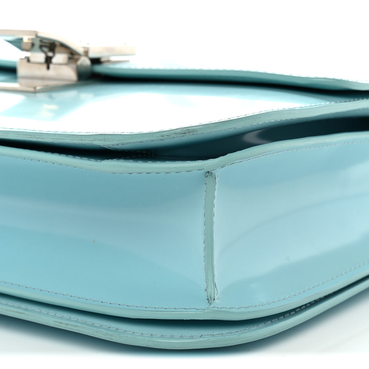 Spazzolato Calfskin Medium Classic Box Flap Bag Porcelain