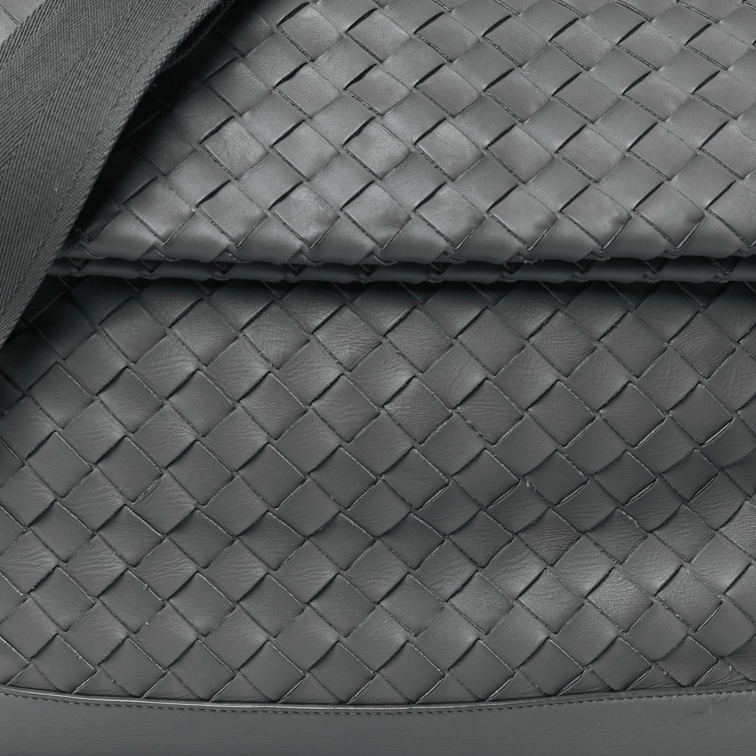 Bottega Veneta Nappa Intrecciato Large Fold Crossbody Messenger Thunder 8 of 11