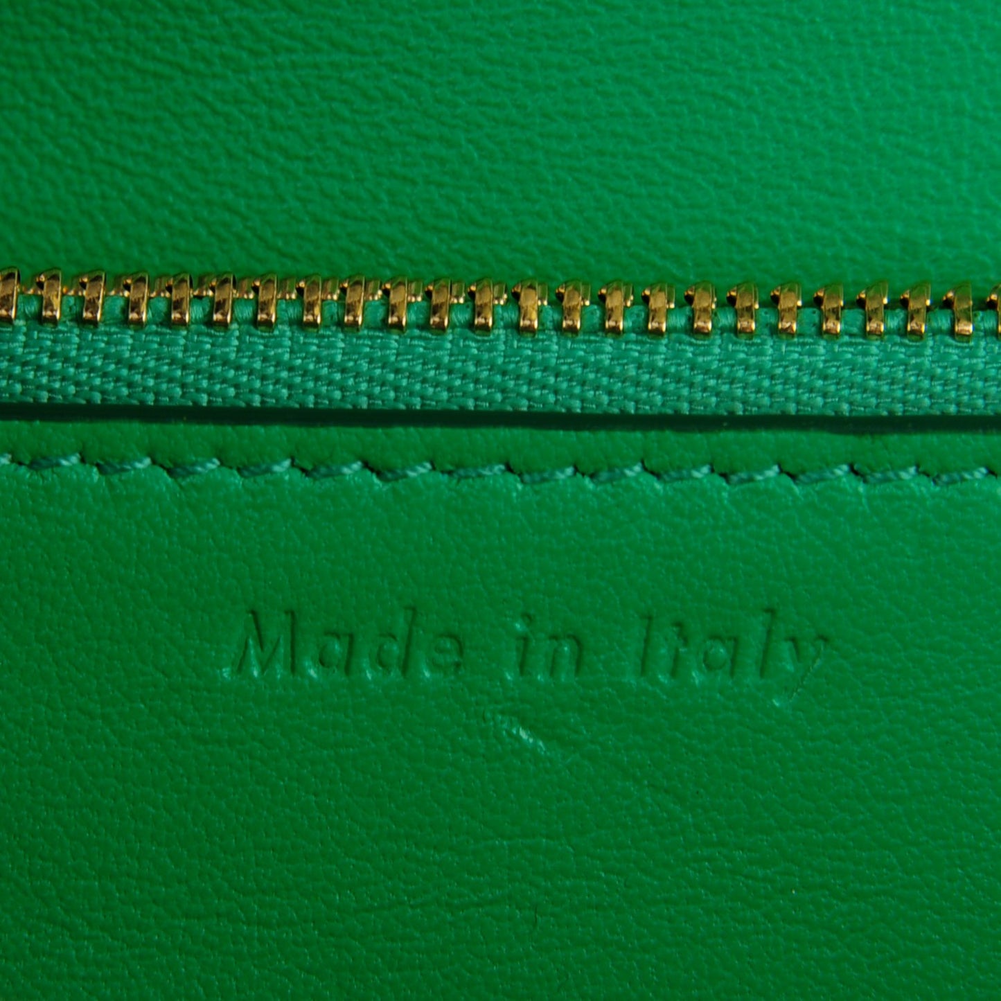 Smooth Calfskin Medium Classic Box Flap Bag Palm
