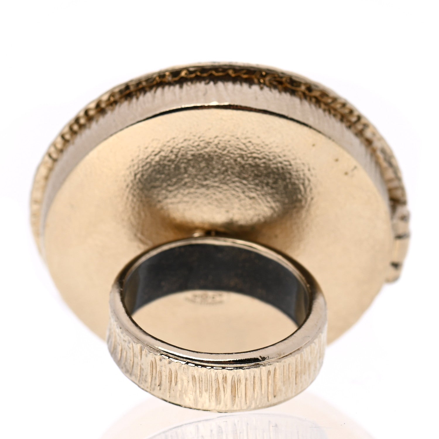 Chanel Enamel CC Locket Ring 6 Gold Red 3 of 6