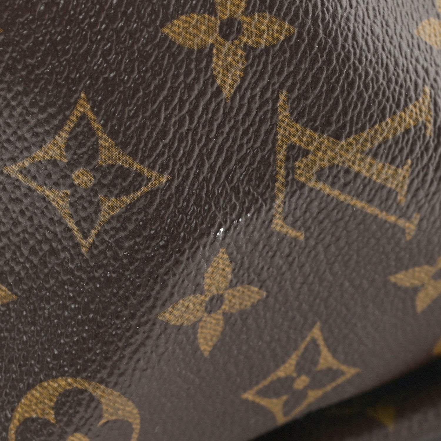 Louis Vuitton Monogram Artsy MM 10 of 10