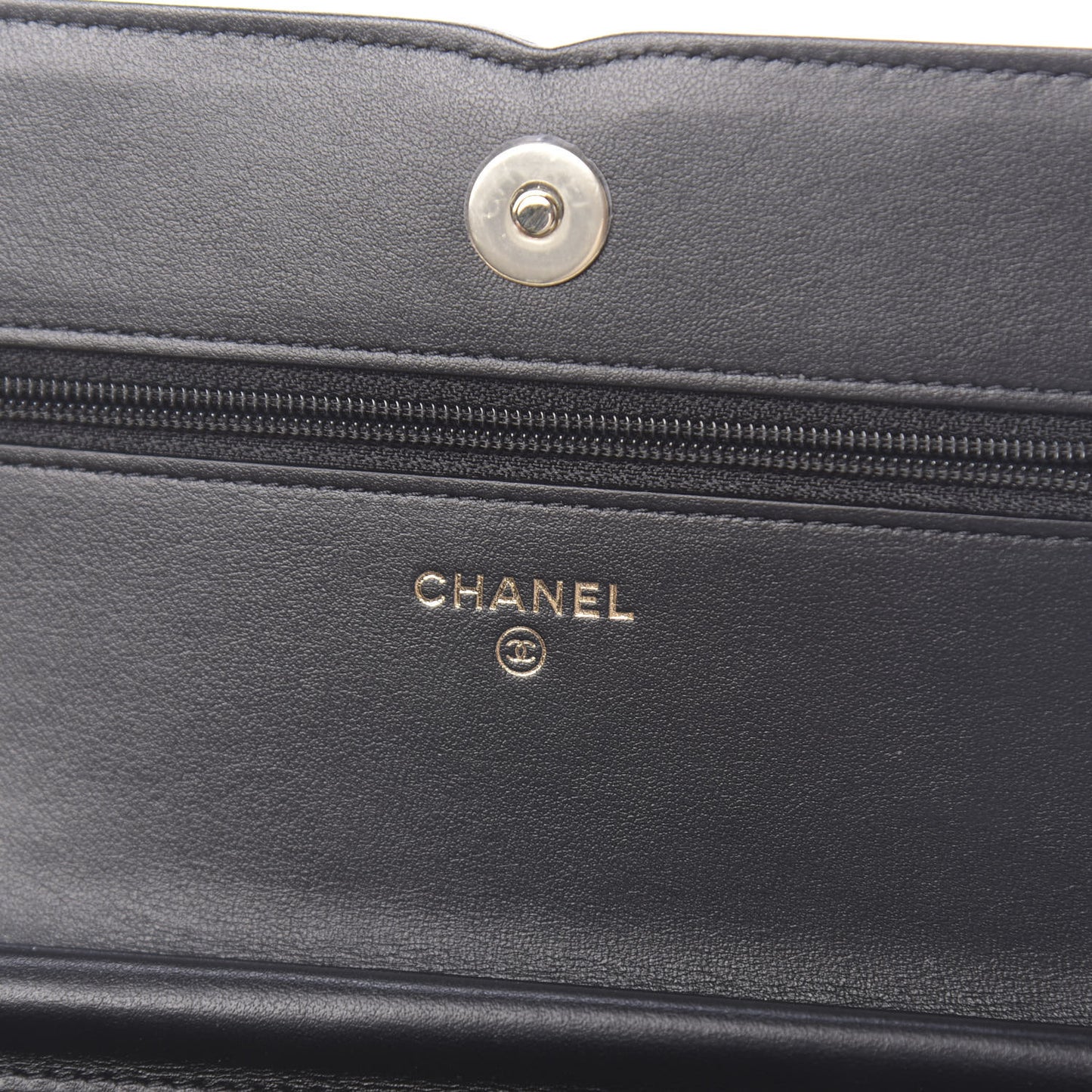 Caviar Quilted CC Filigree Wallet On Chain WOC Black