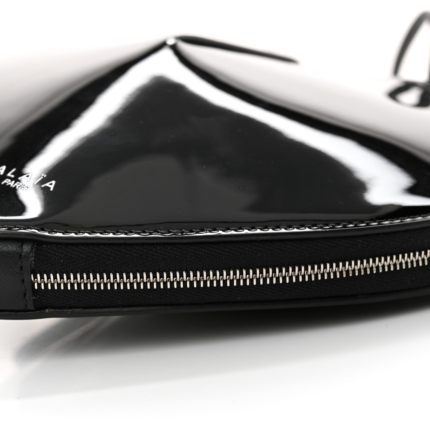 Alaia Patent Calfskin Le Coeur Bag Black 9 of 11