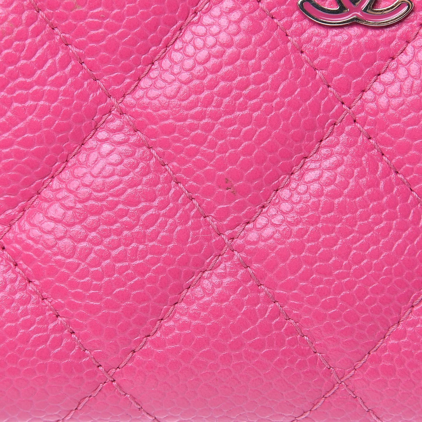 Caviar Quilted Medium Zip Around Wallet Pink