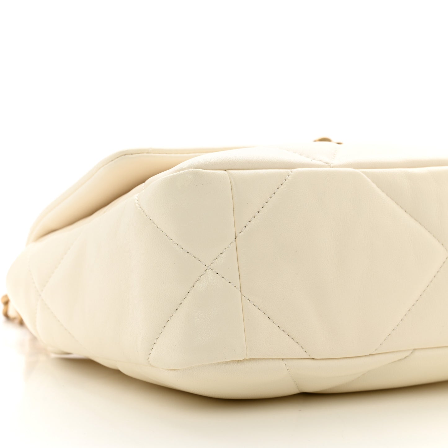 Goatskin Quilted Medium Chanel 19 Flap White