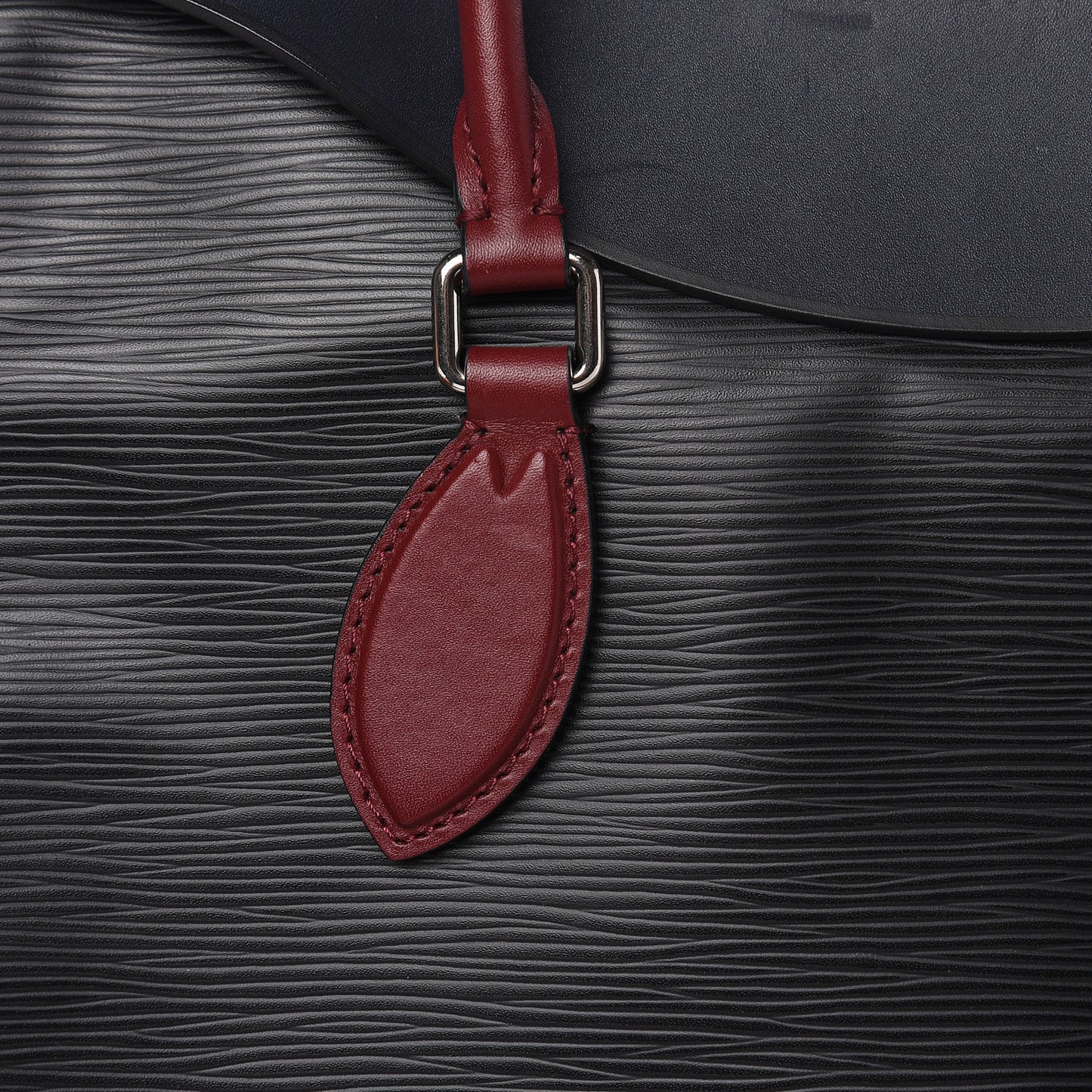 Epi Tuileries Black